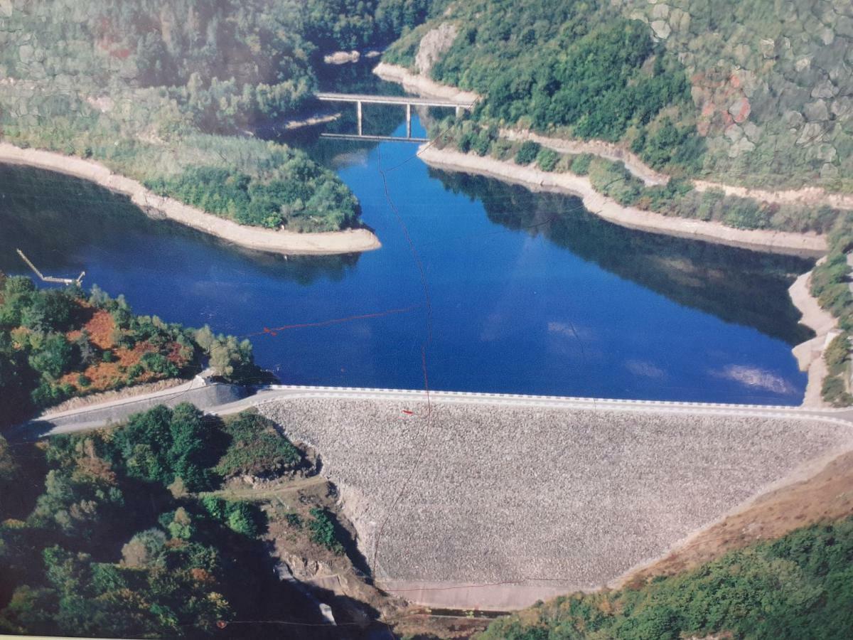 Ma Au Bord De L'eau Miremont (Puy-de-Dome)