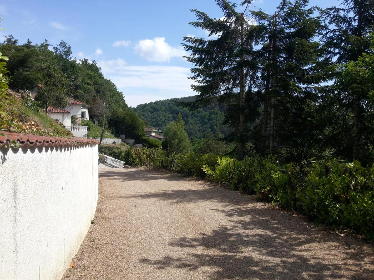 Ma Au Bord De L'eau *