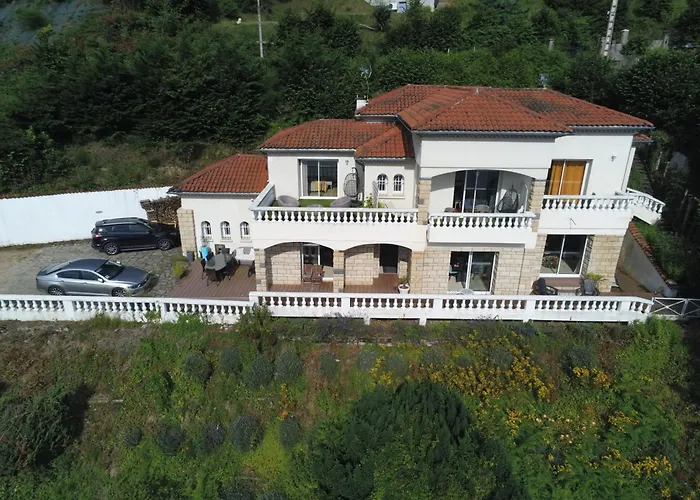 Ma Villa Au Bord De L\'Eau
